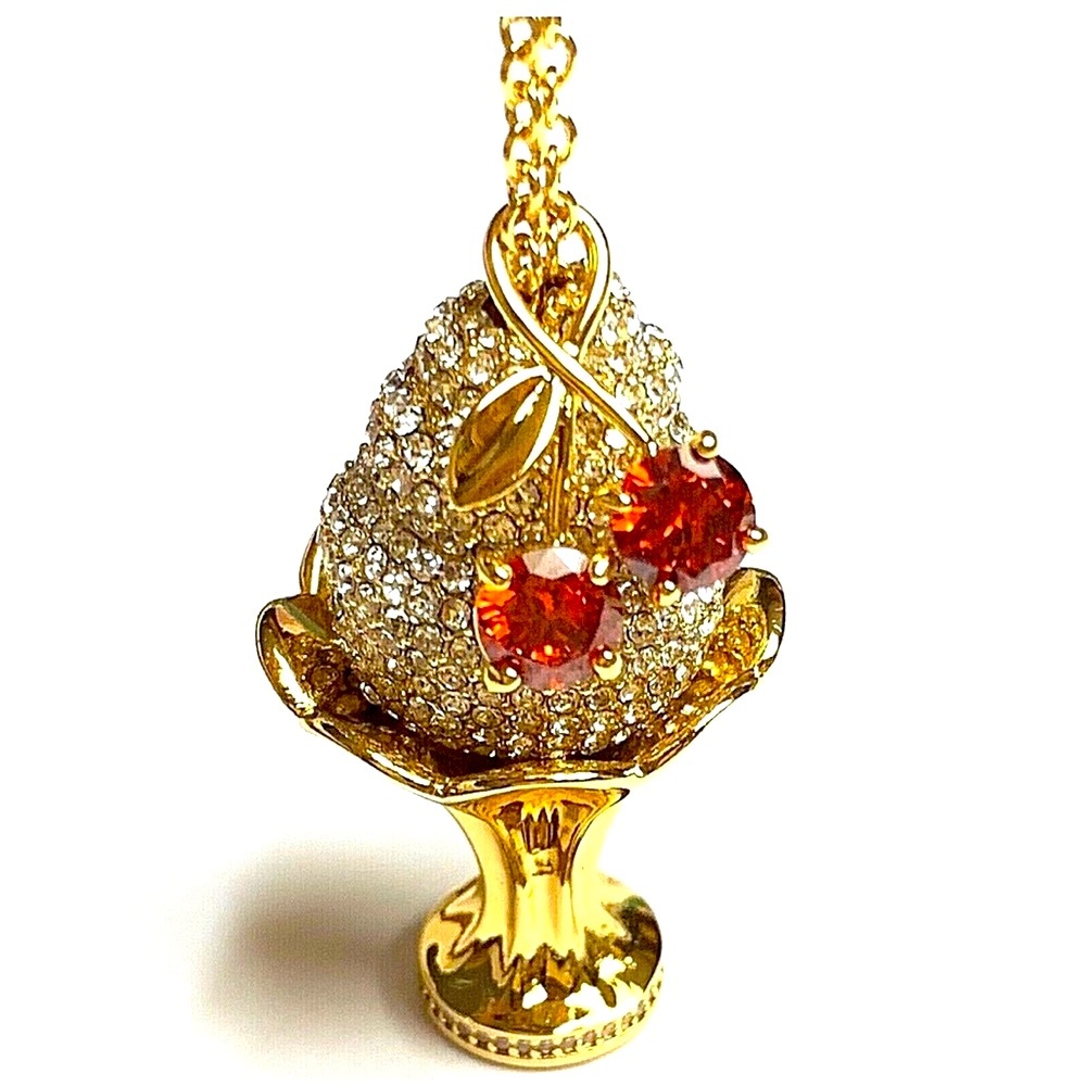 Kate Spade NWT Rare Ltd Edition Sundae Cherry Gold Necklace
Retail $129 Dust Bag